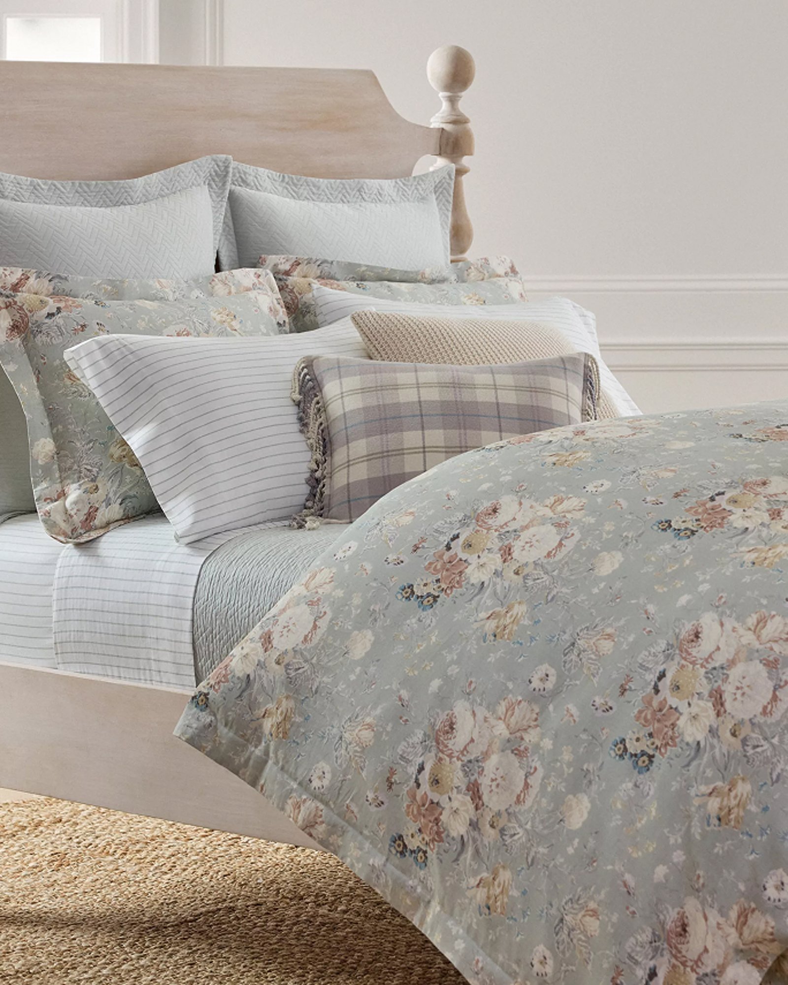 Textile-trend-whats-trending-now-Designer-Bedding