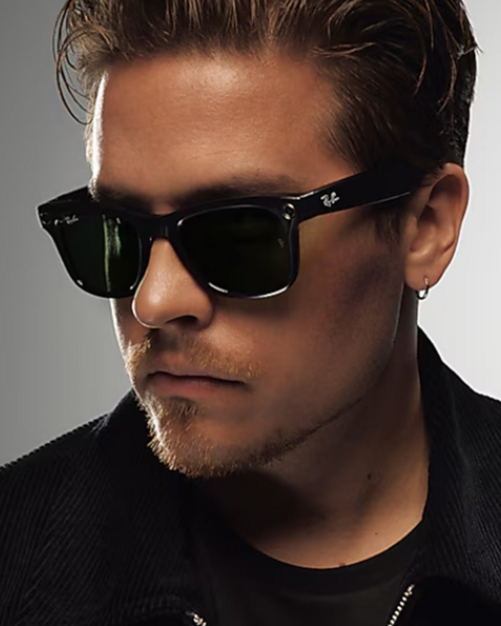 Electronics-trend-whats-trending-noW-Smart Glasses