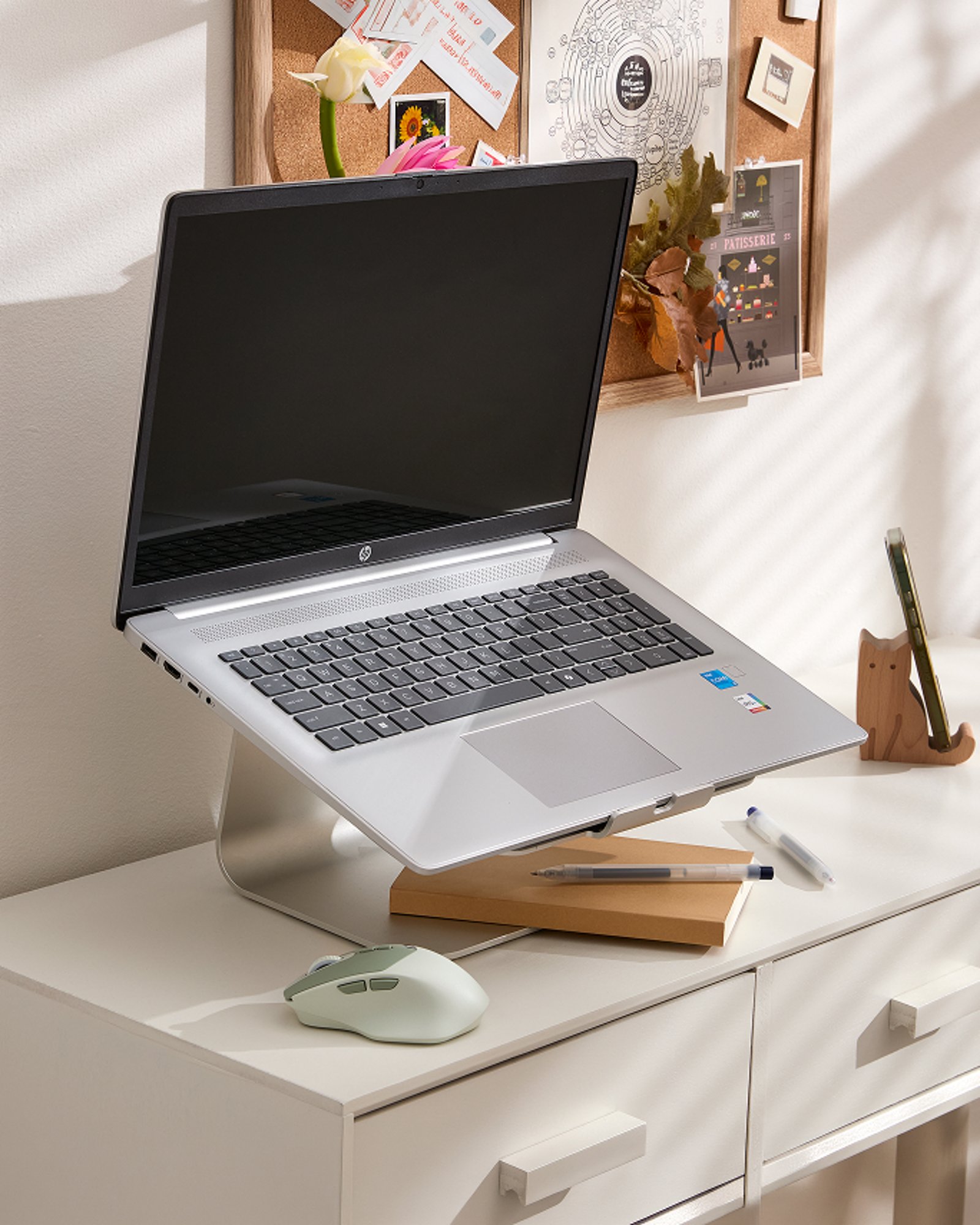 Electronics-trend-whats-trending-now-Laptops & Accessories